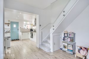 Open Plan- click for photo gallery